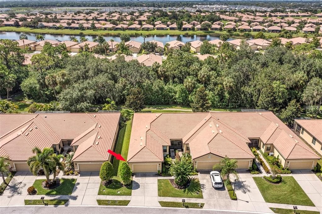 410 SENECA FALLS DRIVE APOLLO BEACH, FL 33572