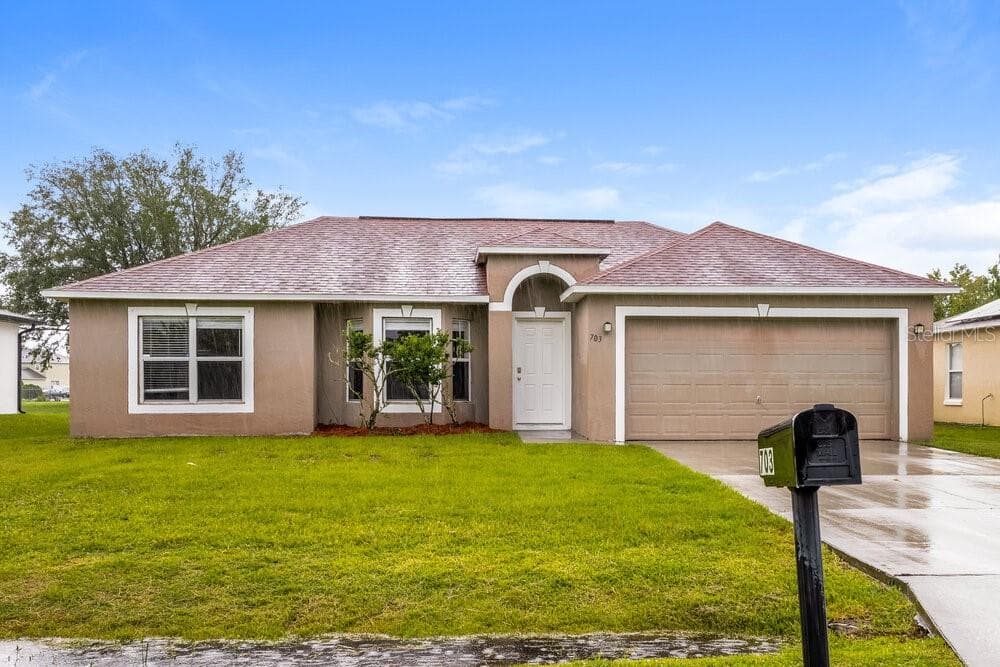 703 COCKATOO COURT KISSIMMEE, FL 34759