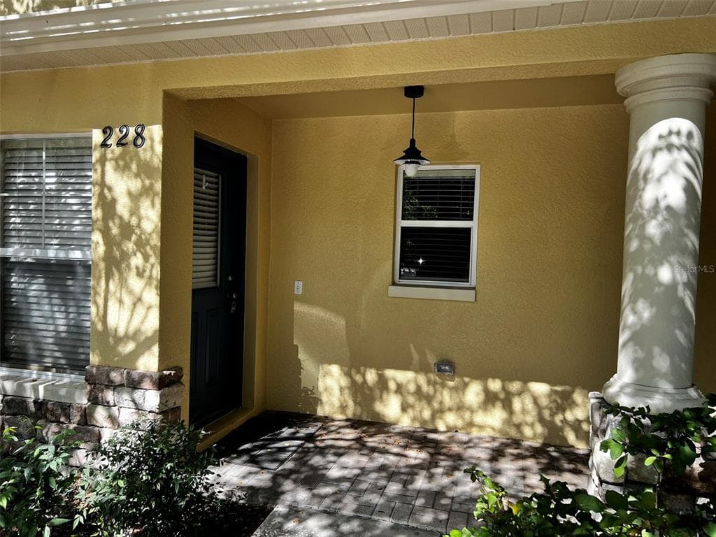 228 PENMARK STONE PLACE VALRICO, FL 33594