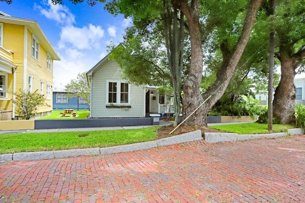 2609 N 19TH STREET TAMPA, FL 33605