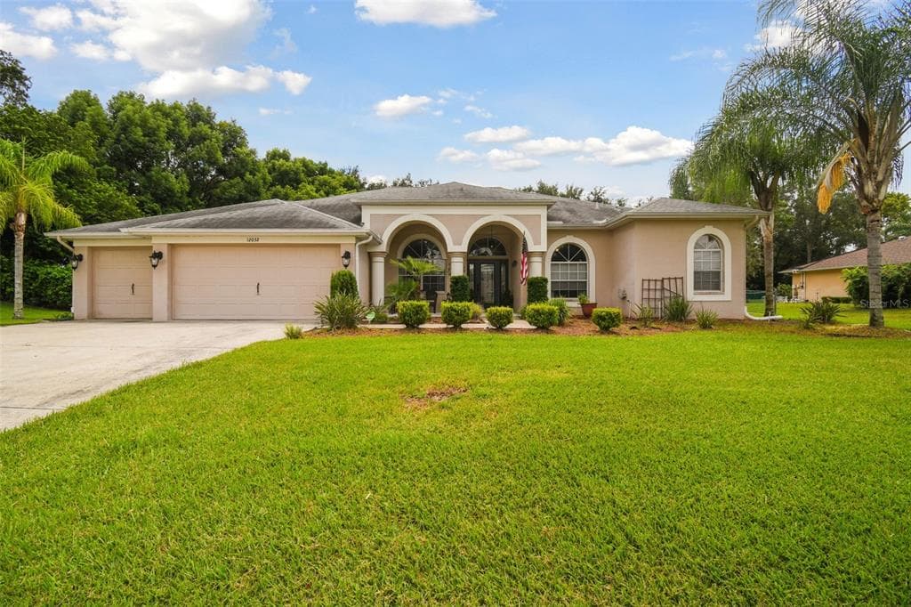 12032 SAPPHIRE DRIVE SPRING HILL, FL 34609