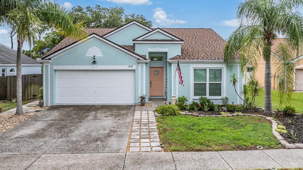 1640 NAVIGATOR LANE TARPON SPRINGS, FL 34689