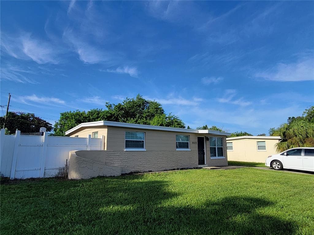 8620 94TH AVENUE SEMINOLE, FL 33777