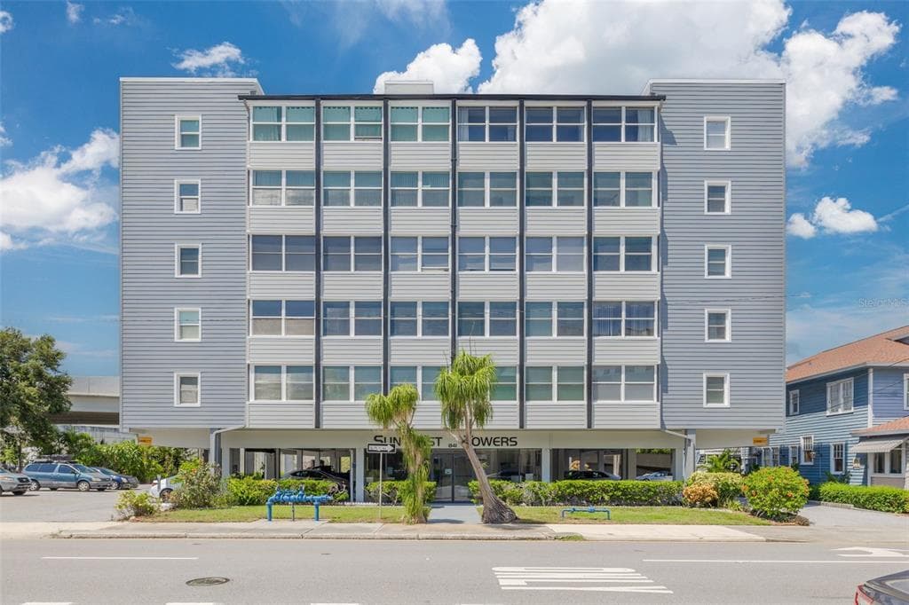841 4TH AVENUE N UNIT 45 ST PETERSBURG, FL 33701