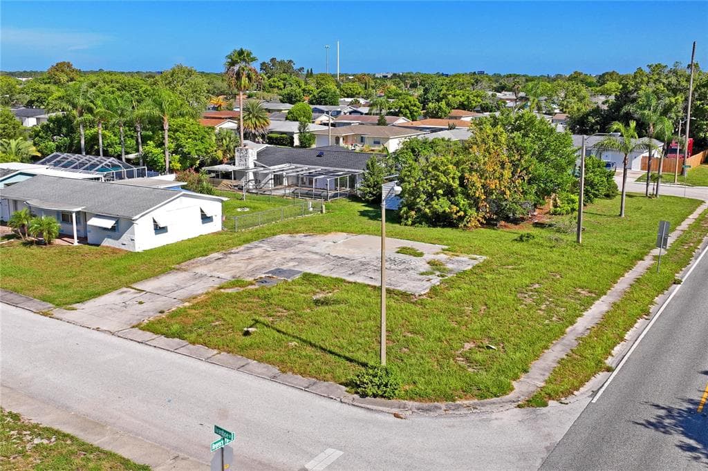 7141 IVANHOE DRIVE PORT RICHEY, FL 34668