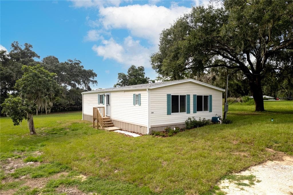 10003 MCINTYRE ROAD BROOKSVILLE, FL 34601