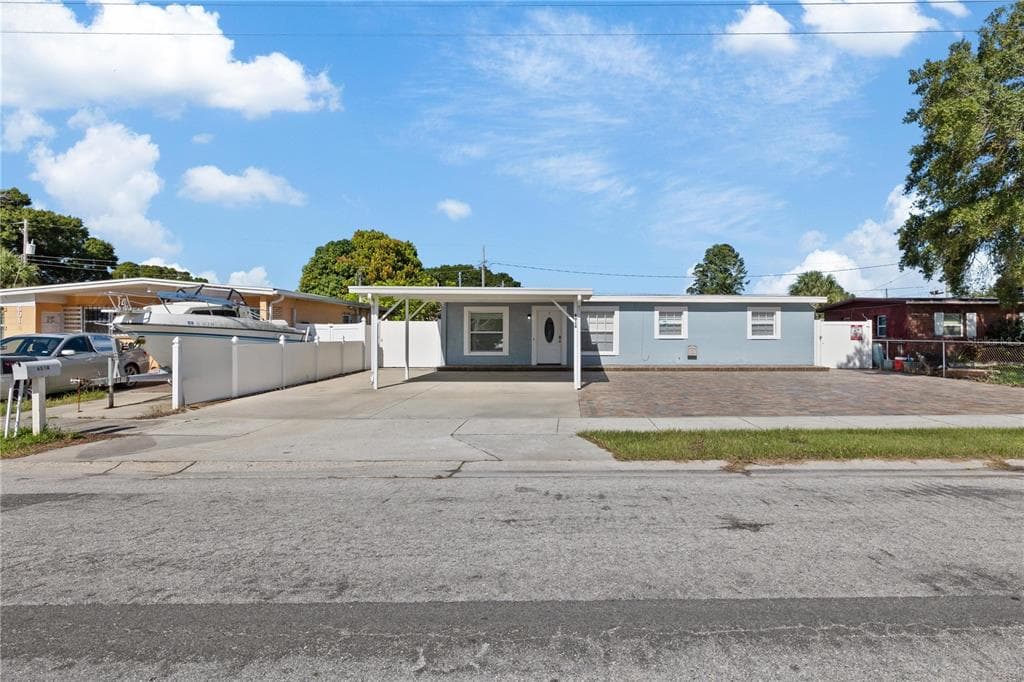 6018 N CAMERON AVENUE TAMPA, FL 33614