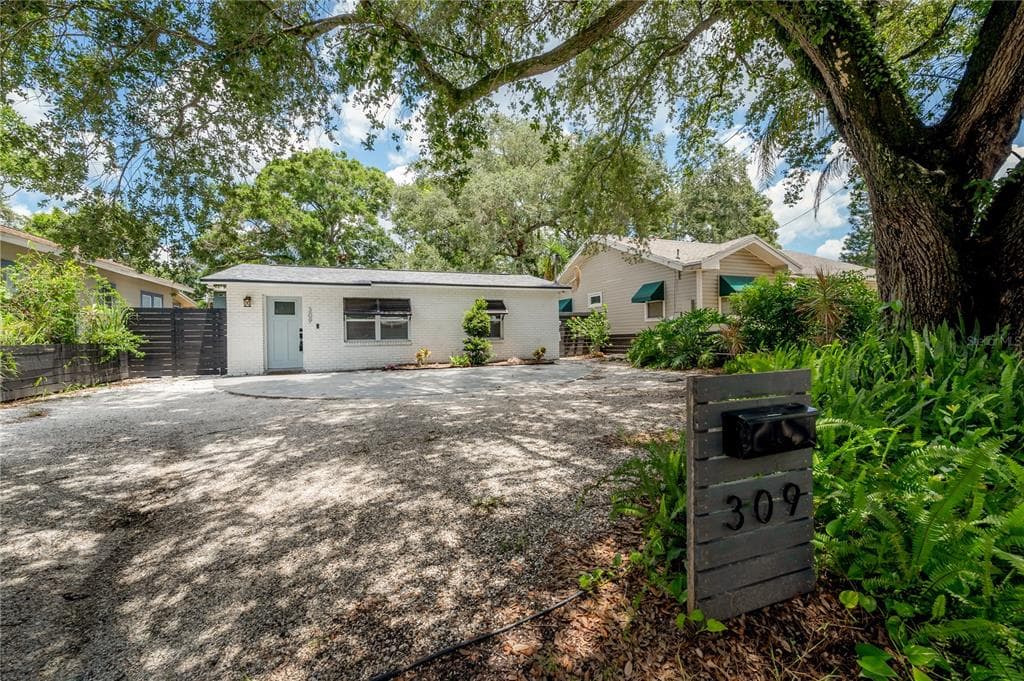 309 W ALVA STREET