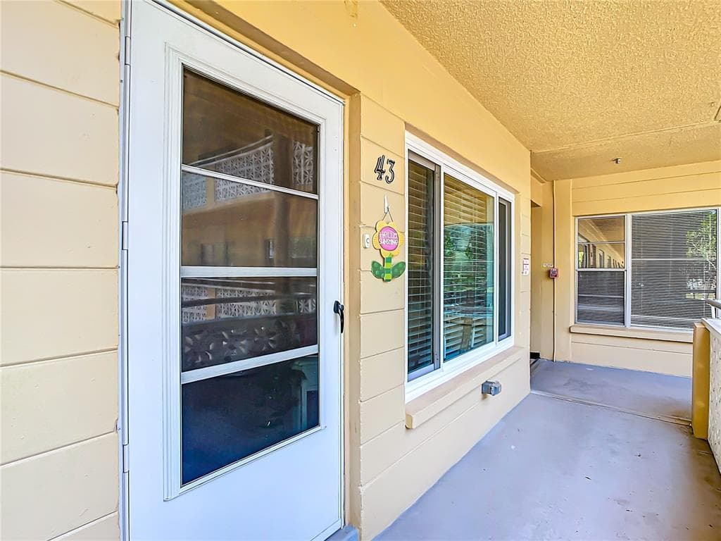 2467 FINLANDIA LANE UNIT 43 CLEARWATER, FL 33763