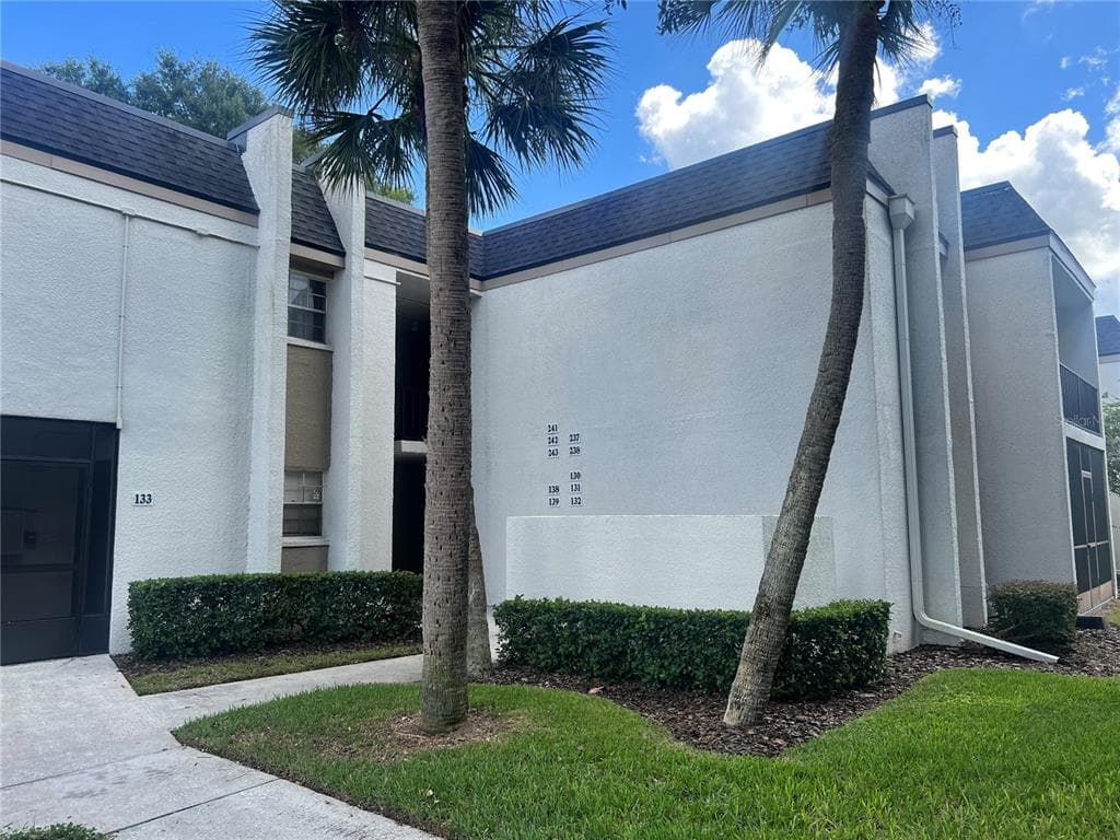 711 RUSSELL LANE UNIT 242 BRANDON, FL 33510