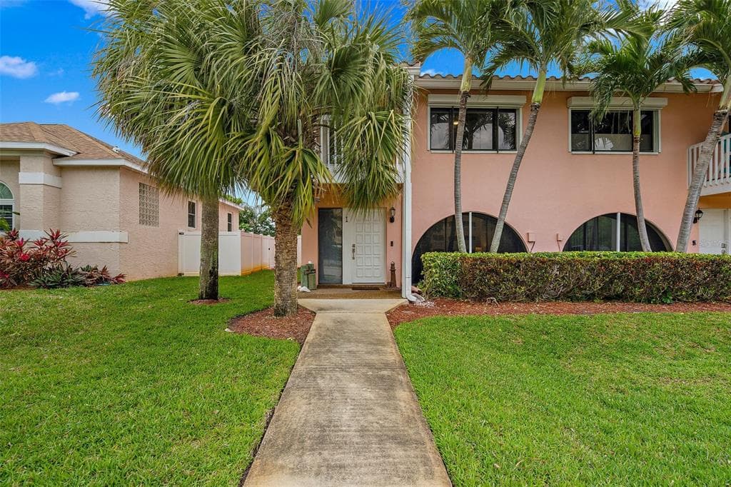 357 8TH AVENUE N UNIT 1 TIERRA VERDE, FL 33715