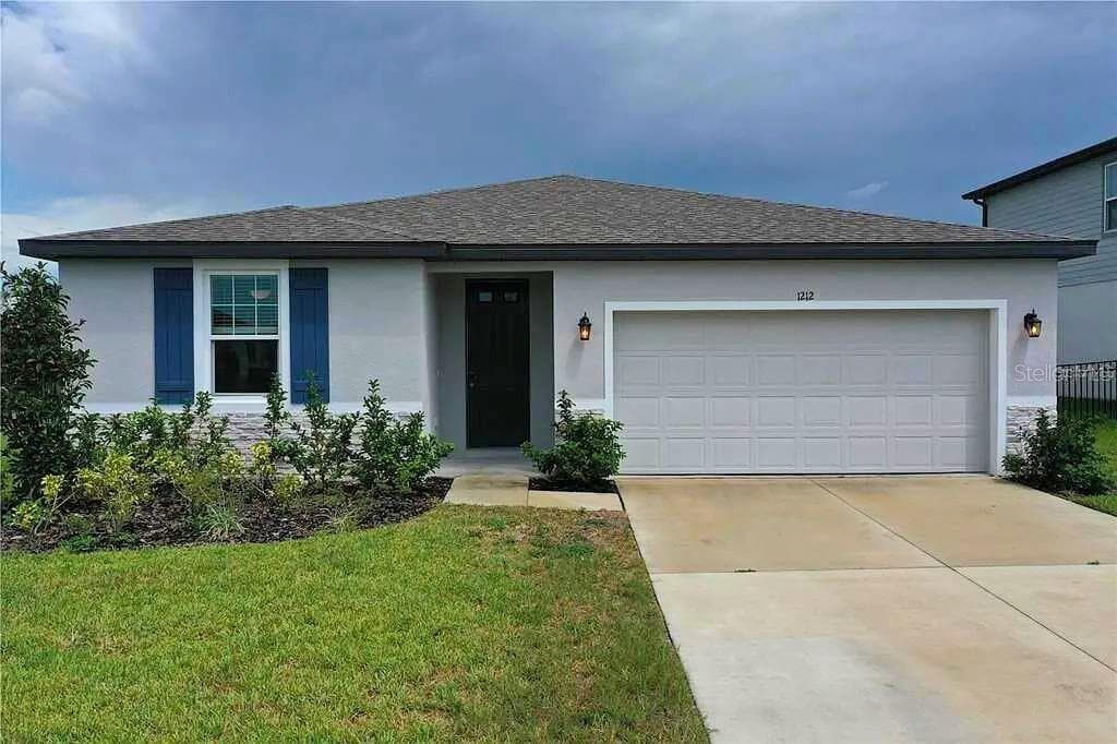 1212 OAK VALLEY DRIVE AUBURNDALE, FL 33823