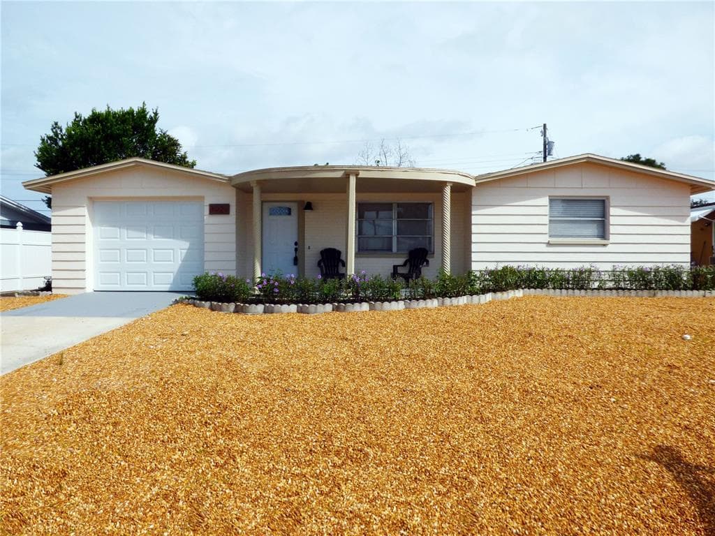 4929 GASLIGHT AVENUE HOLIDAY, FL 34690