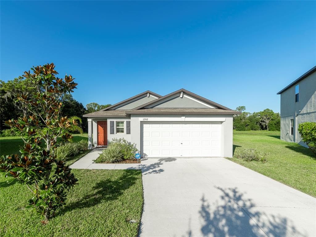 12102 MIRACLE MILE DRIVE RIVERVIEW, FL 33578