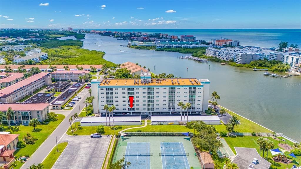 10216 REGAL DRIVE UNIT 208 LARGO, FL 33774