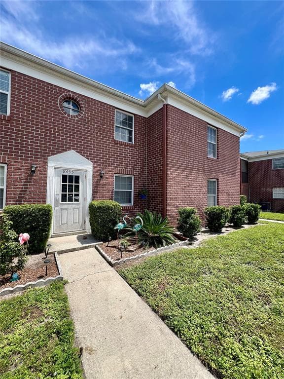 8455 13TH STREET N UNIT D ST PETERSBURG, FL 33702