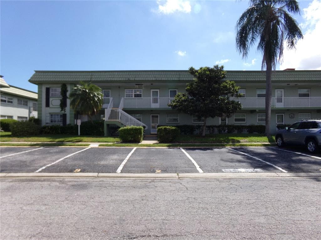 1433 S BELCHER ROAD UNIT A8 CLEARWATER, FL 33764