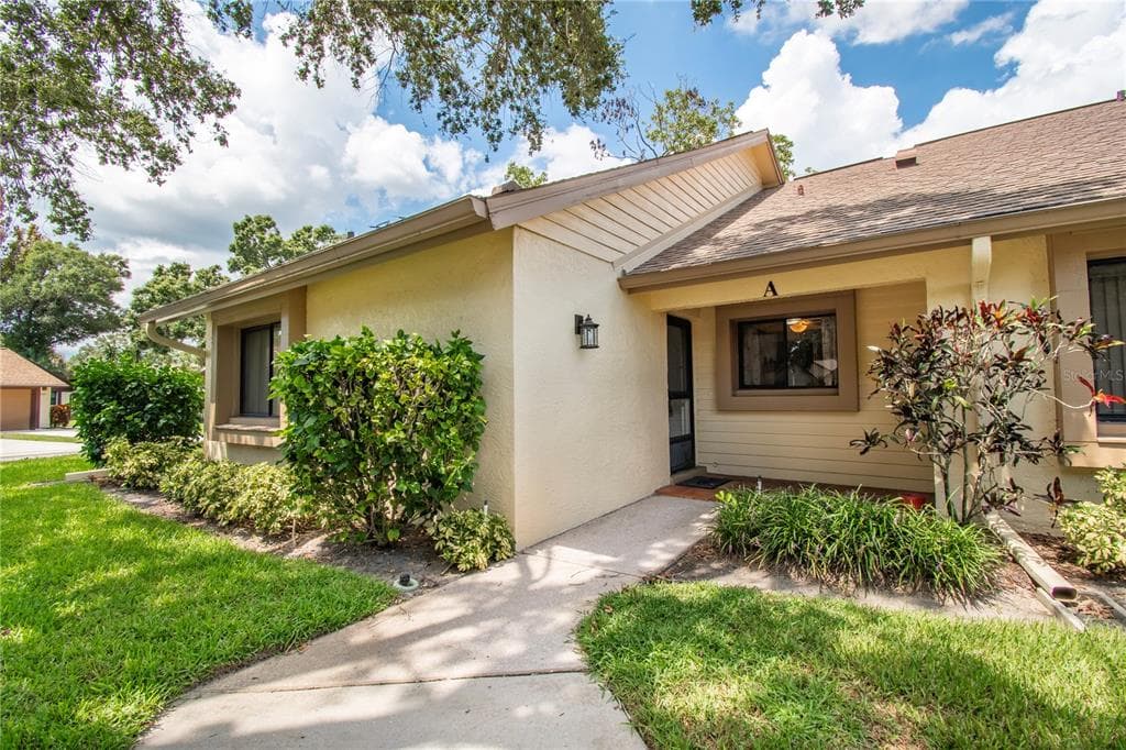 2573 OAKLEAF LANE UNIT 39A CLEARWATER, FL 33763