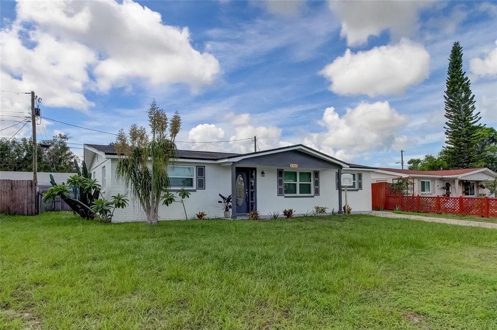 4750 BONTON DRIVE HOLIDAY, FL 34690