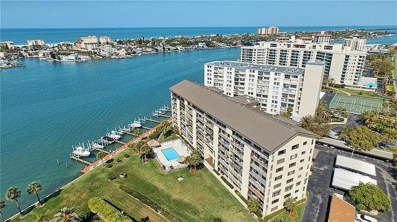 650 ISLAND WAY UNIT 708 CLEARWATER BEACH, FL 33767