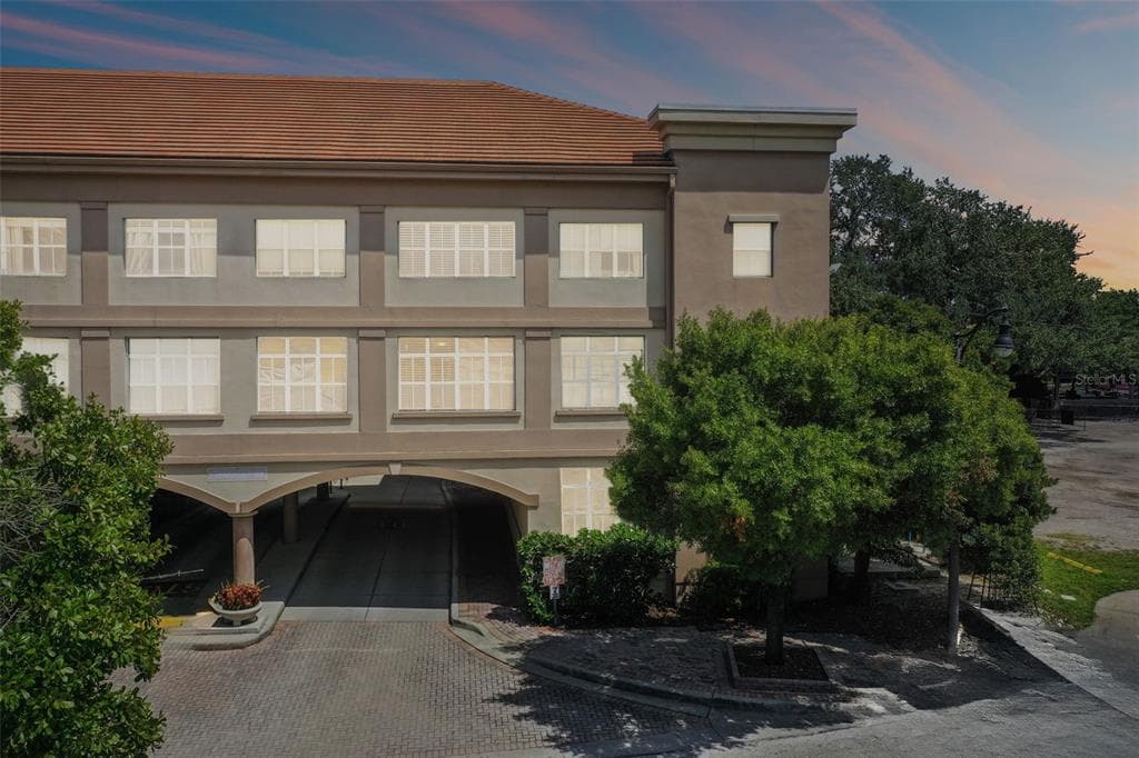 2331 W HORATIO STREET UNIT 610 TAMPA, FL 33609