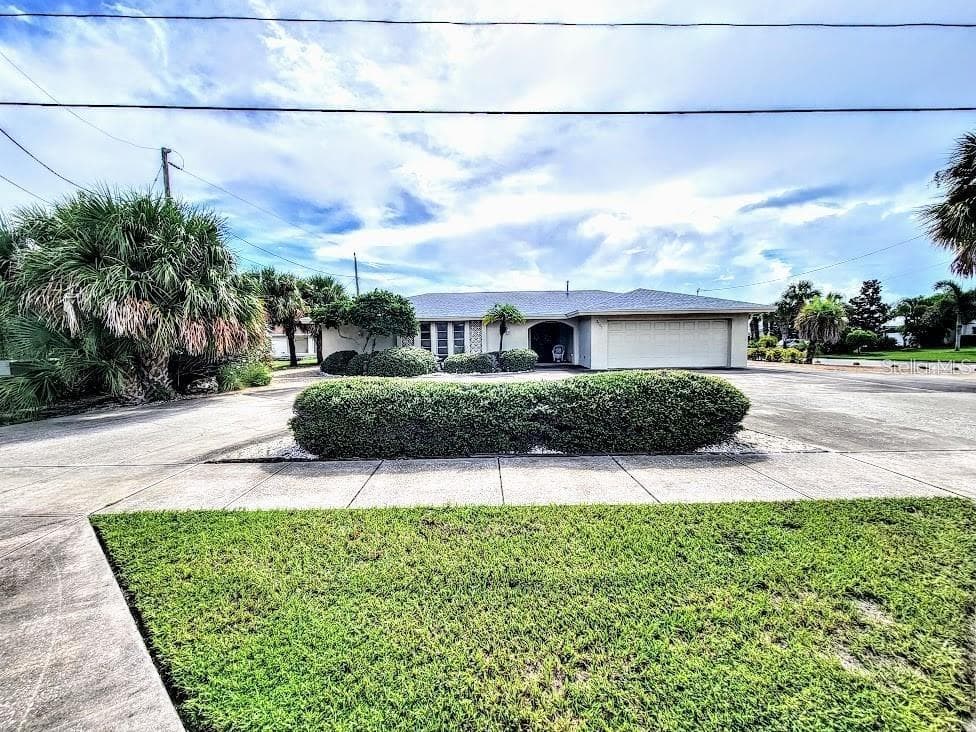 2101 GULF BOULEVARD BELLEAIR BEACH, FL 33786