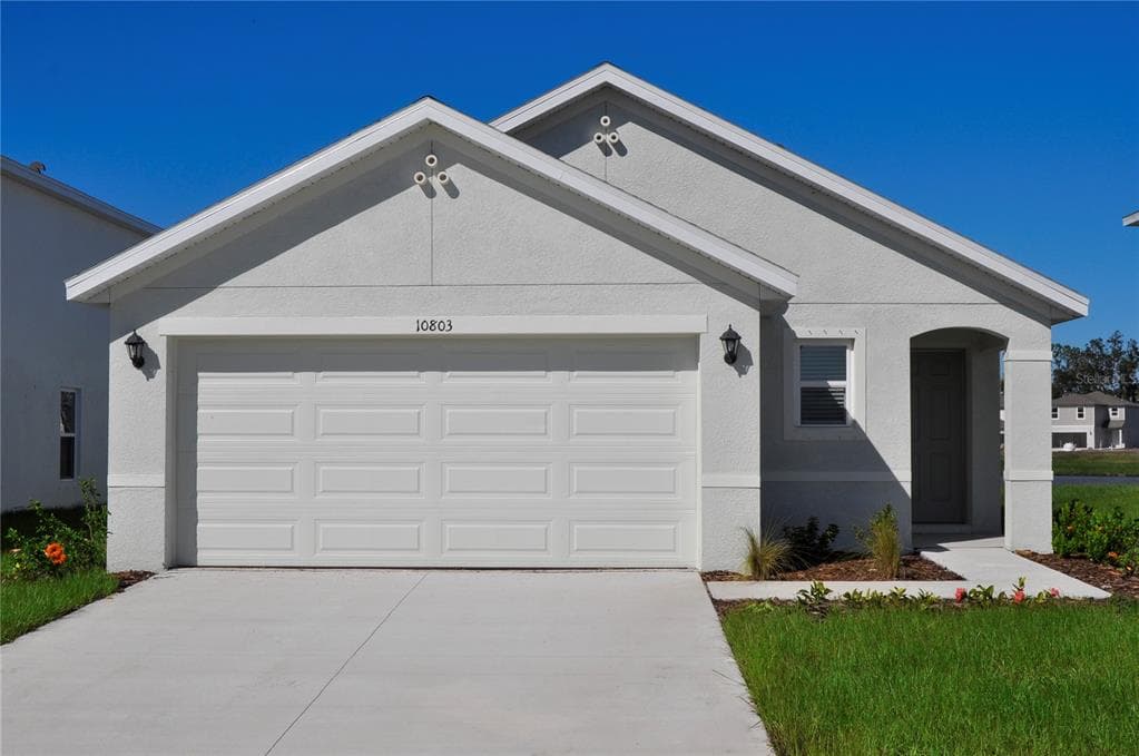 10803 HIDDEN BANKS GLEN PARRISH, FL 34219