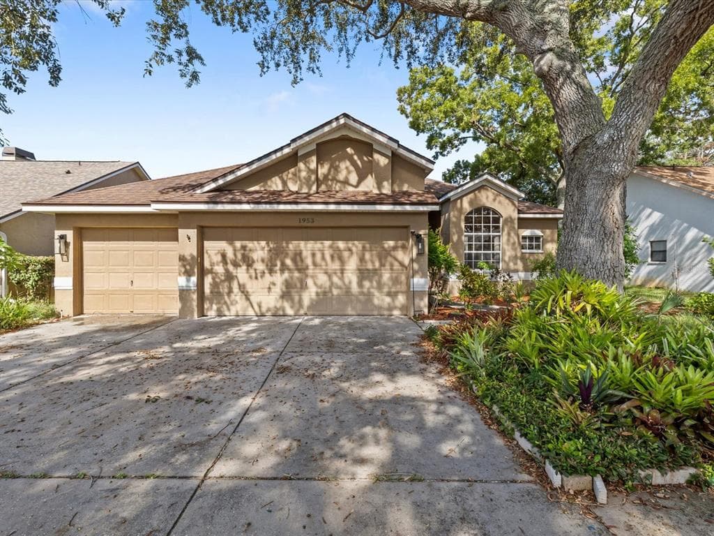 1953 WOOD HAVEN STREET TARPON SPRINGS, FL 34689