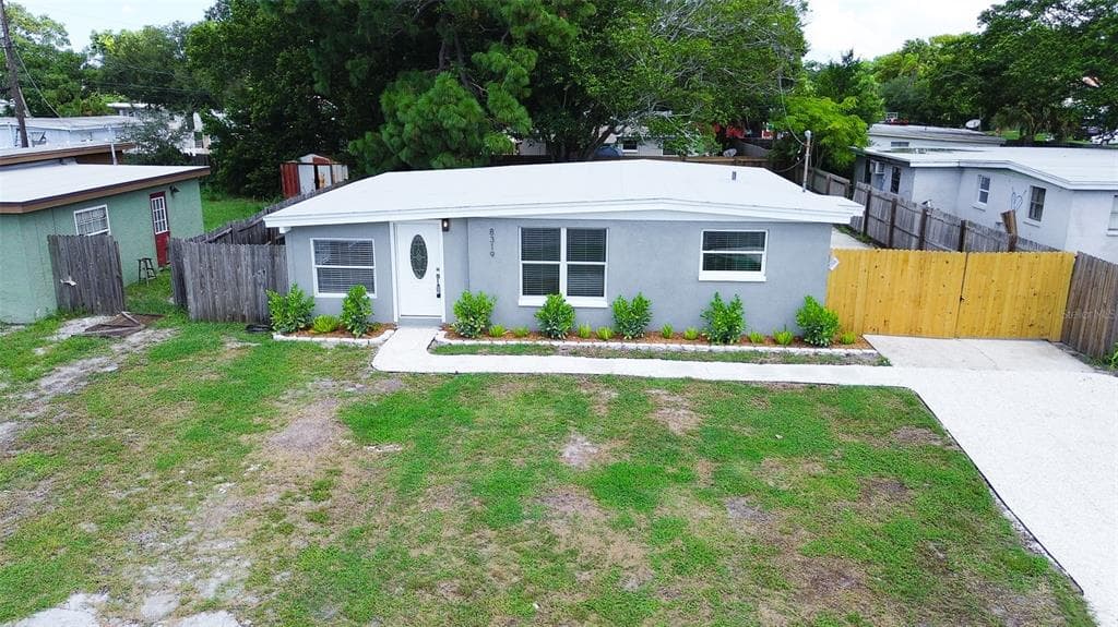 8319 95TH AVENUE SEMINOLE, FL 33777