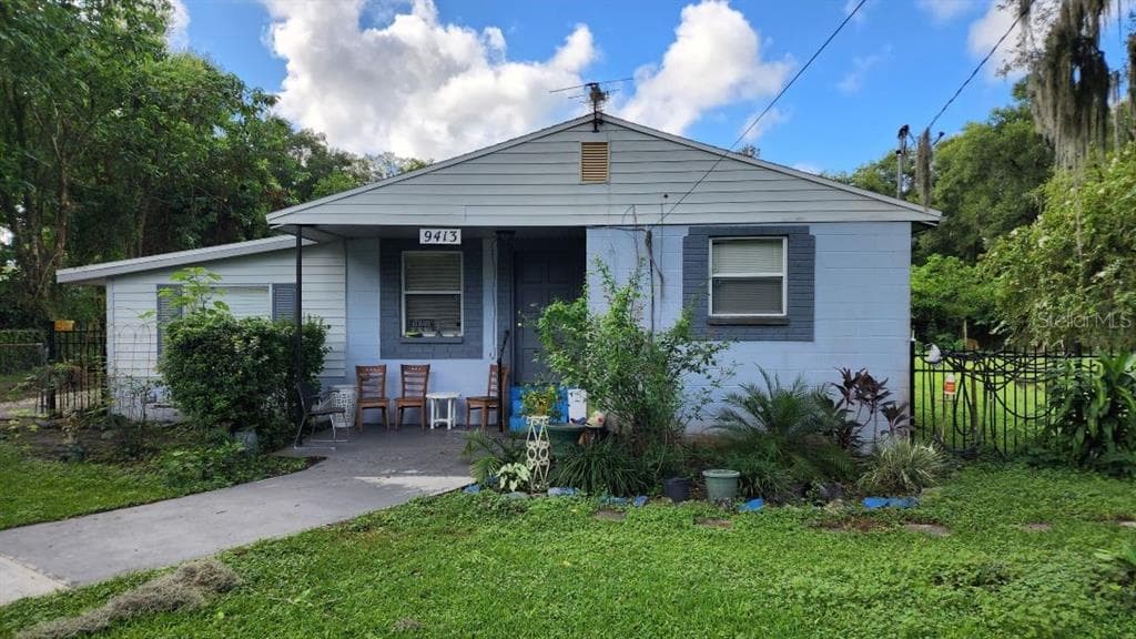 9413 RIPLEY ROAD THONOTOSASSA, FL 33592