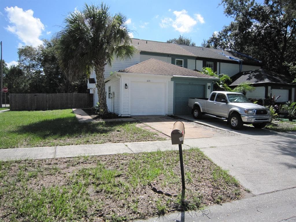 6115 OAK CLUSTER CIRCLE TAMPA, FL 33634