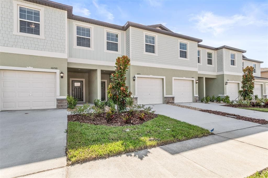 10256 HONEY HAMMOCK WAY SAN ANTONIO, FL 33576