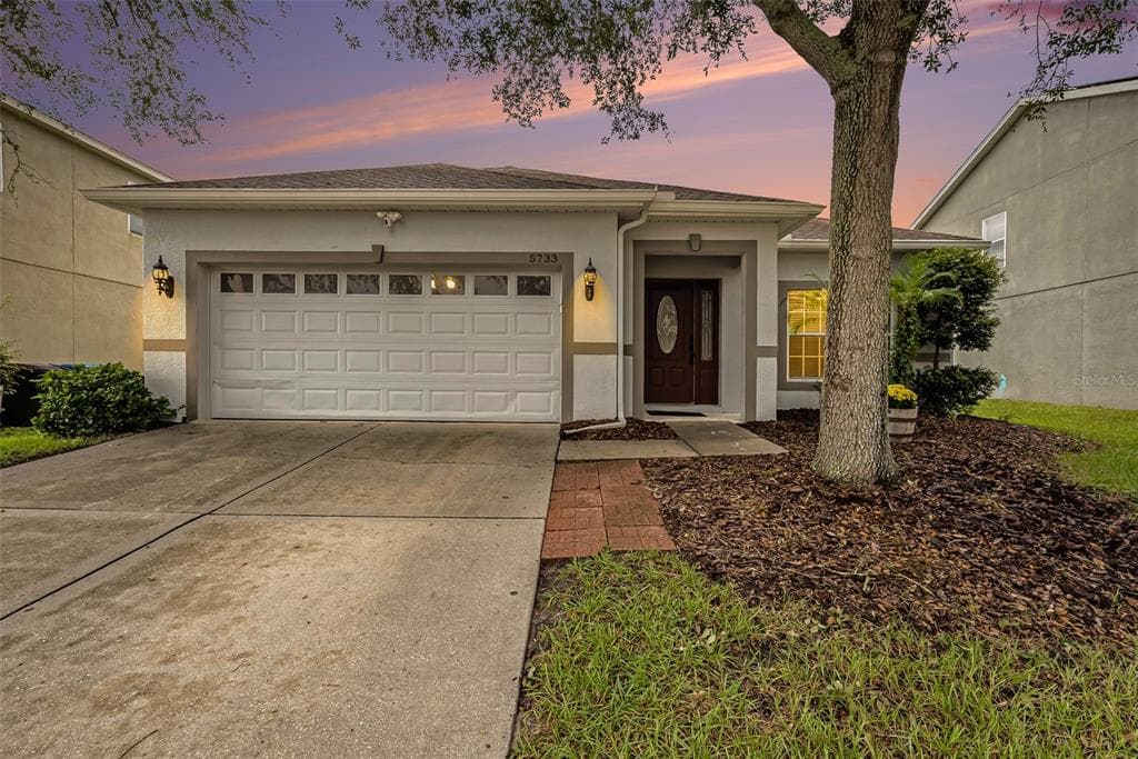 5733 SWEET WILLIAM TERRACE LAND O LAKES, FL 34639