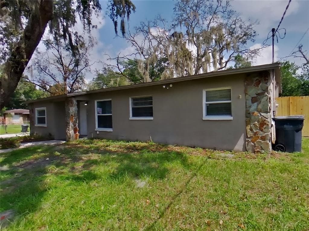 7002 PONDEROSA DRIVE TAMPA, FL 33637