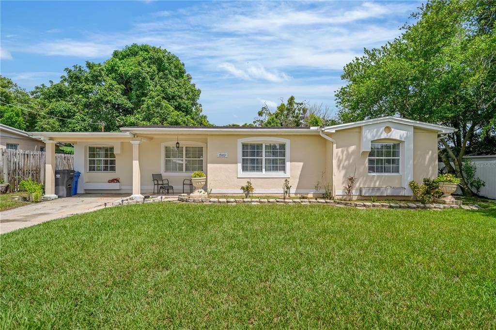 7103 N POLLER AVENUE TAMPA, FL 33614
