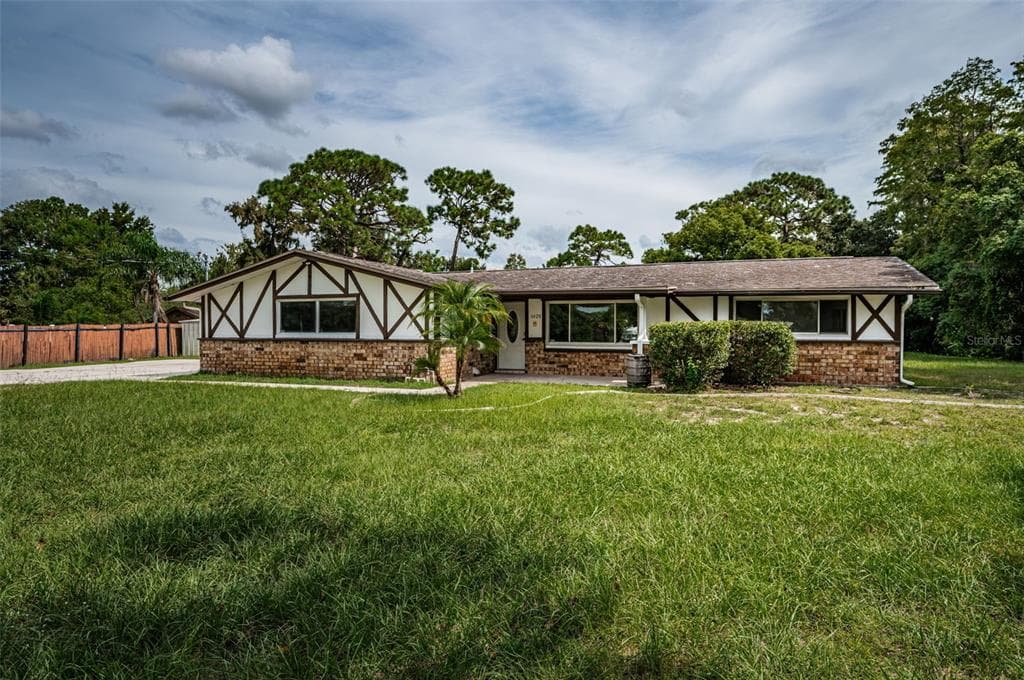 6420 PARKSIDE DRIVE NEW PORT RICHEY, FL 34653