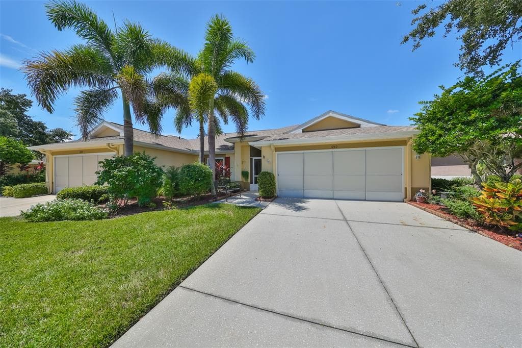 1240 CORINTH GREENS DRIVE UNIT 17 SUN CITY CENTER, FL 33573