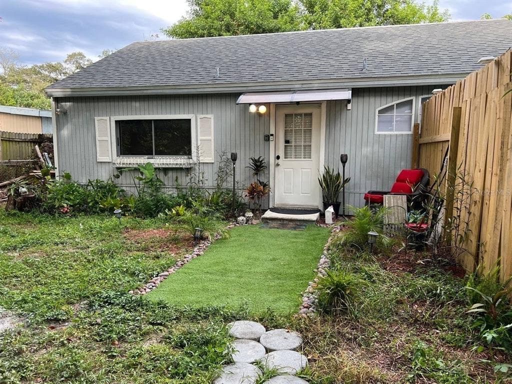 2706 E ANNIE STREET TAMPA, FL 33612