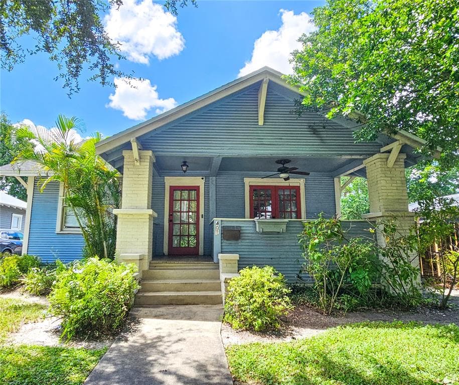 401 E HANNA AVENUE TAMPA, FL 33604
