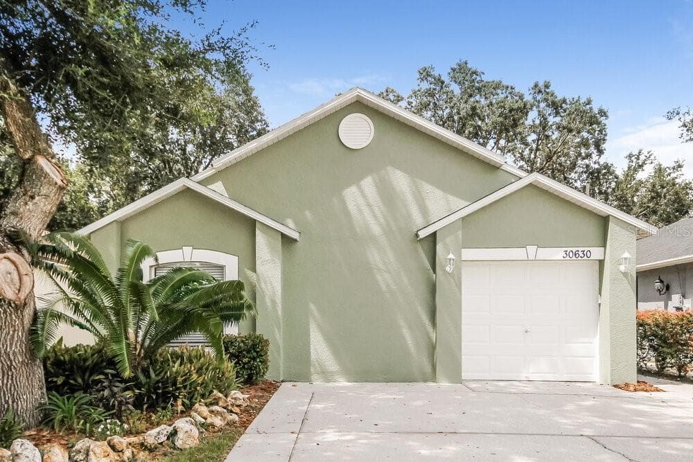 30630 DOUBLE DRIVE WESLEY CHAPEL, FL 33545