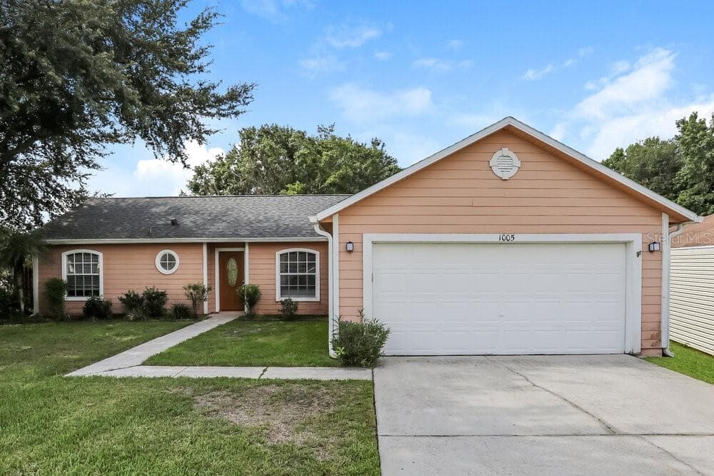 1005 HART BRANCH DRIVE OVIEDO, FL 32765