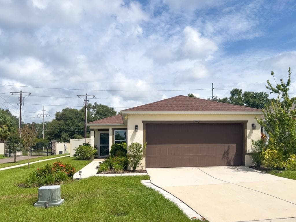 7702 SUNSHINE BRIDGE GIBSONTON, FL 33534
