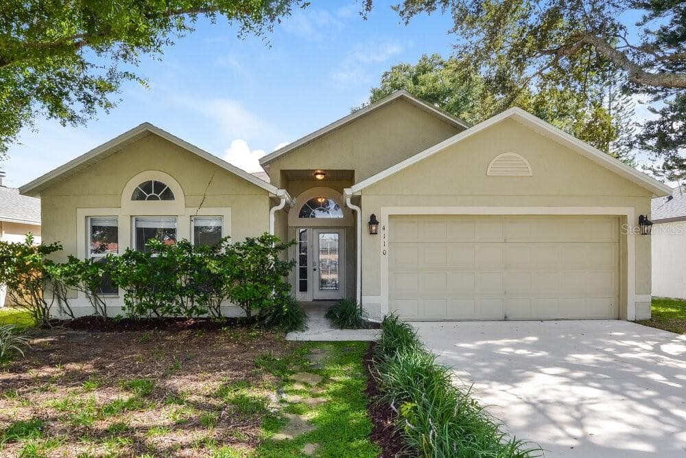 4110 IVEYGLEN AVENUE ORLANDO, FL 32826