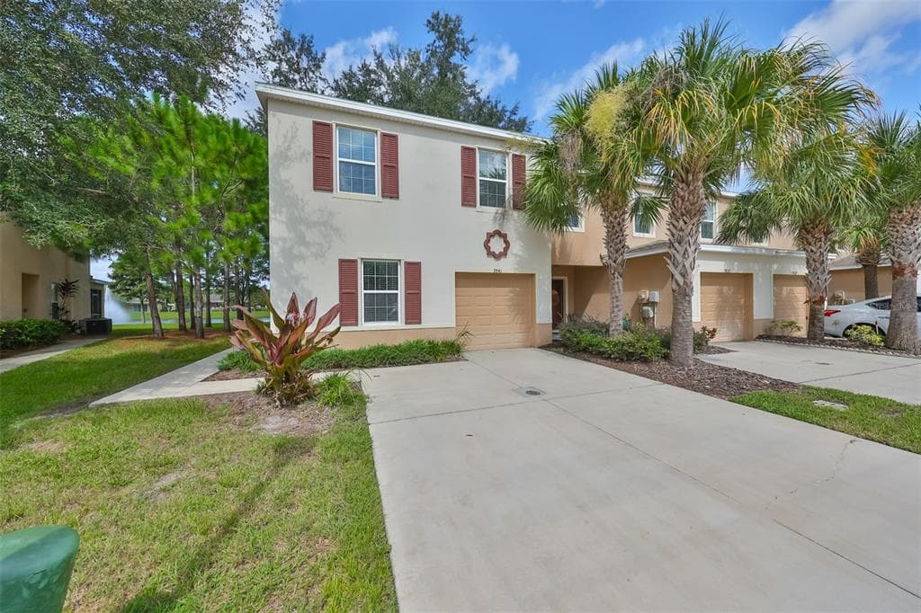 9841 HOUND CHASE DRIVE GIBSONTON, FL 33534