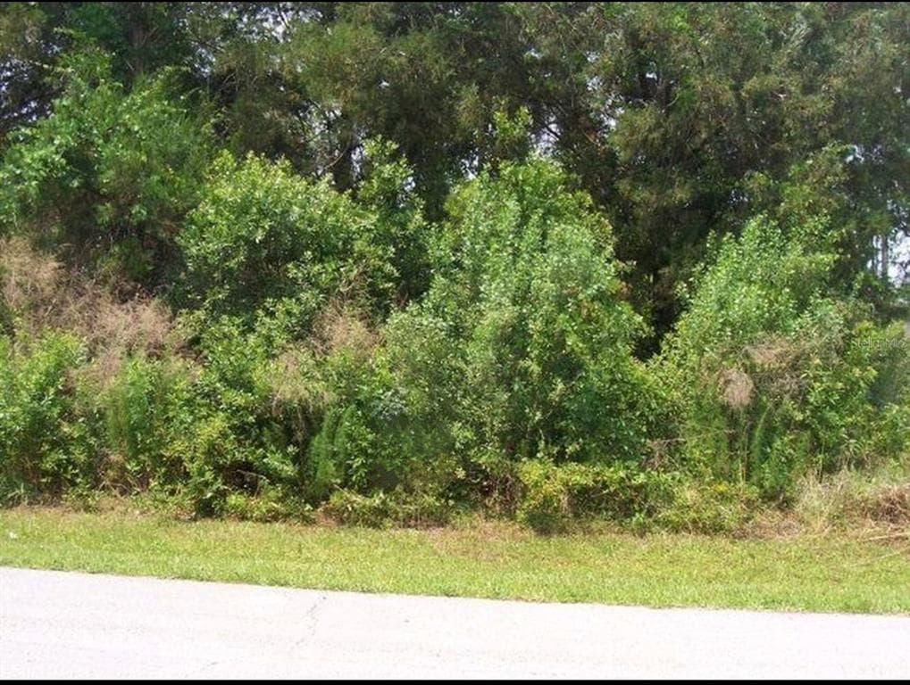 10 ROXTON LANE PALM COAST, FL 32164