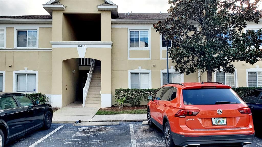 6410 CYPRESSDALE DRIVE UNIT 102 RIVERVIEW, FL 33578