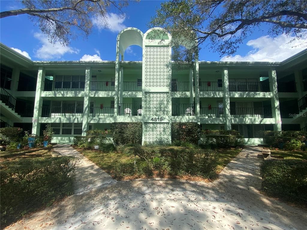 4819 8TH AVE N AVENUE N UNIT 308 ST PETERSBURG, FL 33713