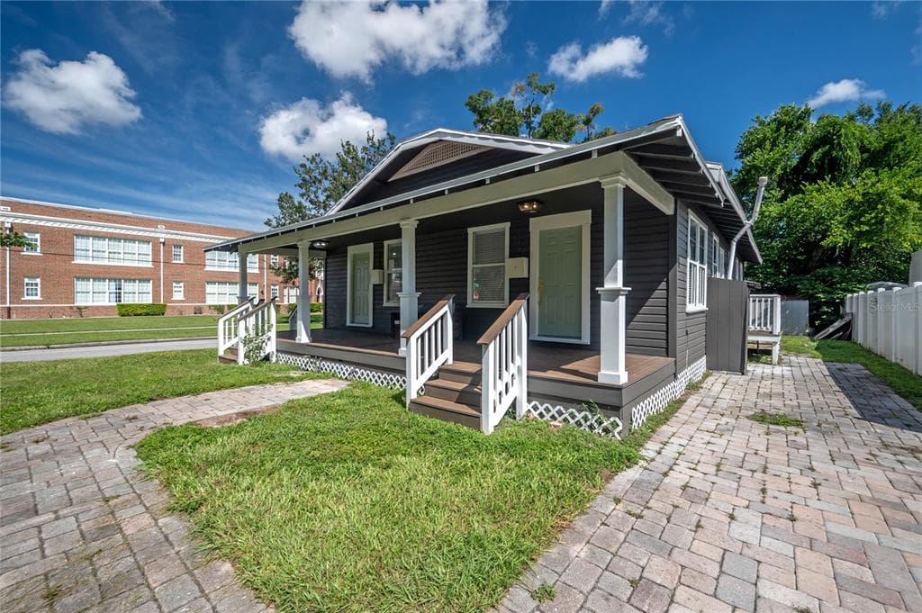 319 W CURTIS STREET TAMPA, FL 33603