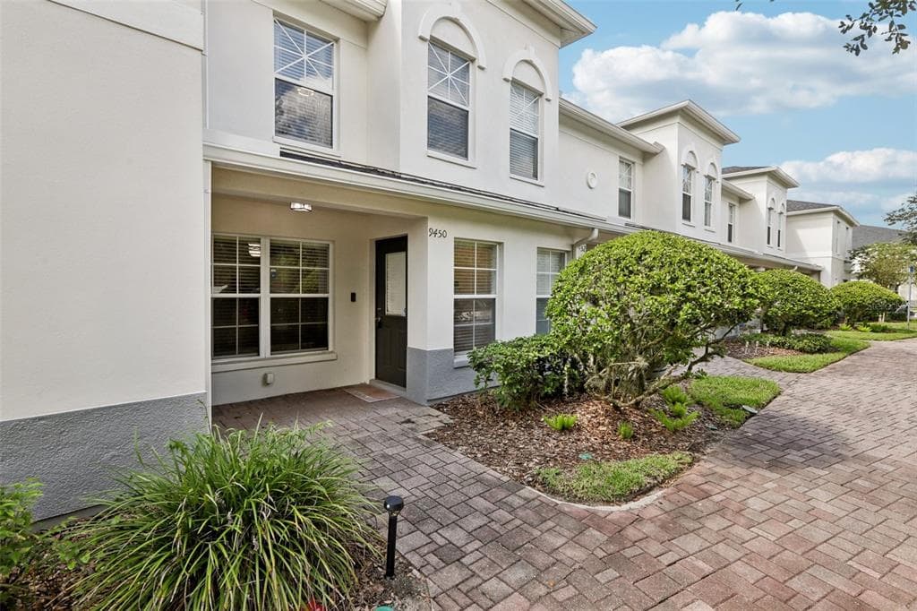 9450 CHARLESBERG DRIVE TAMPA, FL 33635