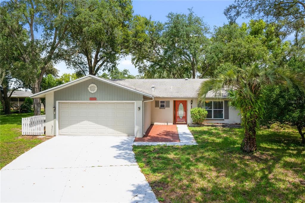 10534 HARDWOOD COURT PORT RICHEY, FL 34668